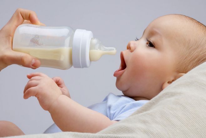 夏天宝宝喝奶少，怎么办？